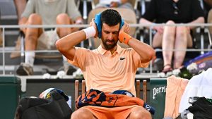Roland-Garros : Novak Djokovic éliminé dès le troisième tour, «qu&rsquo;il reste chez lui»