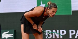 Roland Garros > Wilander : « Sabalenka ne s&rsquo;est pas mal comportée, elle a gardé son sang-froid, elle a même fait preuve de classe, bien que ce match se soit déroulé de la pire façon possible pour elle »