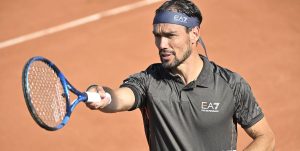 Roland Garros > Wilander au sujet de la réussite du tennis italien : « Il ne faut sans doute pas négliger non plus l&rsquo;effet Fabio Fognini.C&rsquo;est le genre de personnages, comme Gaël Monfils ou Nick Kyrgios, qui poussent les jeunes à choisir ce sport »