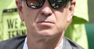 Roland-Garros – Le retour de Serena, la blessure d&rsquo;Alcaraz et de Djokovic, John McEnroe balaie l&rsquo;actu du tennis : « Elle revient pour gagner »