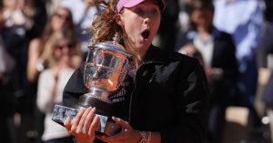 Roland-Garros – « Mieux que dans mes rêves » : pour battre Maja Chwalinska en finale, Mirra Andreeva a appris à gérer ses émotions