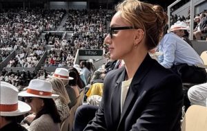 Svetlana Kuznetsova révèle ce qu&rsquo;elle a dit à la mère de Mirra Andreeva après sa victoire à Roland-Garros.