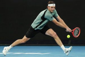 Taylor Fritz affirme que des balles « plus souples » ont ralenti le jeu.