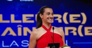 Tennis – Roland-Garros (F) : Caroline Garcia très émue lors de son hommage