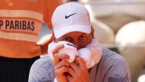 Un rapport de l&rsquo;ATP met en lumière comment Jannik Sinner continue de faire face au même problème.