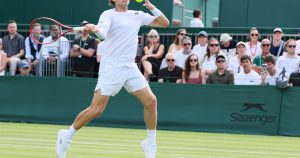 Wimbledon : Bergs et Mertens se qualifient pour le deuxième tour, Collignon éliminé