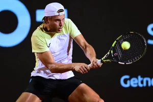 Wimbledon : de retour après un mois, Alexandre Muller balayé d’entrée par Tommy Paul