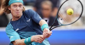 ATP Bastad: Andrey Rublev écarte Luciano Darderi, tenant du titre, en finale