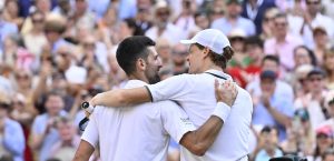 ATP > Novak Djokovic : « J&rsquo;ai peut être fait une erreur avec Jannik Sinner en lui disant tout ce que j&rsquo;avais remarqué sur le court : ses faiblesses, ses points forts, les choses à améliorer… »