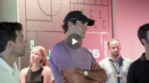 ATP, Vidéos > Roger Federer émerveillé devant la nouvelle oeuvre de Rafael Nadal : « C&rsquo;est vraiment impressionnant »
