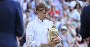 ATP, Wimbledon > Sinner relativise (mais on n&rsquo;est pas obligé de le croire) : « Ce n&rsquo;est pas un échec de ne pas remporter un Grand Chelem. Même si j’avais perdu en finale contre Zverev, ça aurait quand même été une super journée »