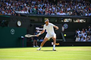 Arthur Rinderknech après sa défaite au troisième tour de Wimbledon contre Novak Djokovic : « La preuve par le jeu que je suis capable de jouer à un très haut niveau »