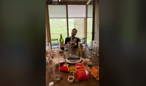 Battu en finale à Kitzbühel, Alexander Bublik fête ça… avec un McDo et de la bière !