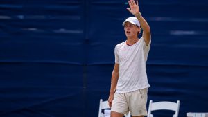 Cruz Hewitt, 17 ans, remporte sa première victoire sur le circuit ATP à Washington et fait entrer son nom dans l&rsquo;histoire