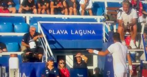 Damir Dzumhur s’emporte contre l&rsquo;arbitre de chaise à Umag à propos d&rsquo;une décision contestée