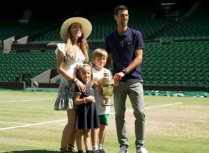 Djokovic évoque l&rsquo;impact émouvant des voix de ses enfants pendant les matchs de Wimbledon