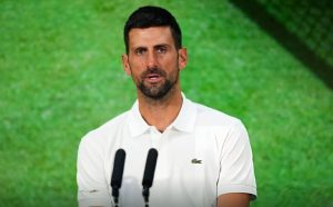 Djokovic vide son sac après Wimbledon