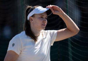 Elena Rybakina minimise les chances d&rsquo;atteindre la première place à Wimbledon.