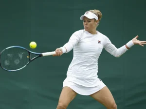 « Elle fait rebondir la balle 18 fois ! »… Tension entre Siegemund et Ostapenko à Wimbledon