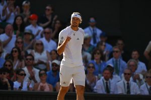 En remportant le premier set en finale de Wimbledon, Alexander Zverev brise une longue série de manches perdues contre Jannik Sinner