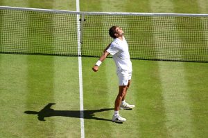Flavio Cobolli en quarts de finale de Wimbledon après son succès contre Alex De Minaur