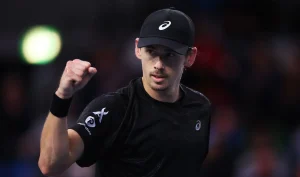 « Il doit changer quelque chose » : De Minaur face au grand tournant