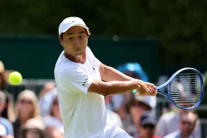 « Il va essayer de me détruire » : l&rsquo;aveu génial de Mochizuki avant de défier Sinner à Wimbledon