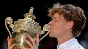 Jannik Sinner est-il vraiment l’évolution de Novak Djokovic ? Les réponses d&rsquo;un grand entraîneur