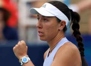 Jessica Pegula écrase Anna Kalinskaya pour atteindre sa quatrième demi-finale