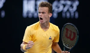 « La plus belle victoire de ma carrière » : Luca Van Assche revient sur son exploit face à Rublev à Estoril