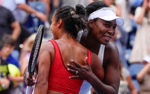 Leylah Fernandez parle du soutien de Venus Williams et de son « aura accueillante »