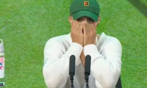 Mirra Andreeva en larmes lors de sa conférence de presse à Wimbledon et admet qu&rsquo;elle aura besoin de temps pour se remett