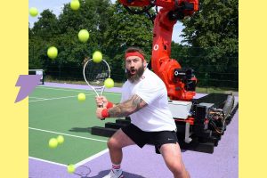 Non, vous ne retourneriez pas un service de Serena Williams : des fans ont fait l&rsquo;expérience à Wimbledon face à un robot