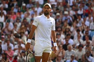 Novak Djokovic, qualifié pour les quarts de finale à Wimbledon, n&rsquo;a pas pris « de plaisir » contre Safiullin