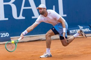 Quentin Halys, qualifié pour la finale du tournoi de Kitzbühel malgré une frayeur en fin de match : « Pas de raison de paniquer »