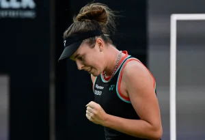 Sauver une balle de match et gagner Wimbledon : l&rsquo;exploit rarissime de Linda Noskova dans l&rsquo;ère Open