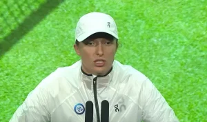 Swiatek souffre pour son entrée à Wimbledon : « Ces deux semaines ont été difficiles »