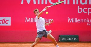 Tennis – ATP – Estoril : Van Assche domine Gaston et file en finale