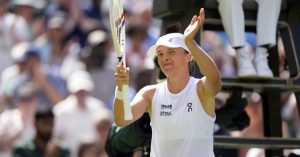 Tennis – Wimbledon (F) : Swiatek passe en trois sets