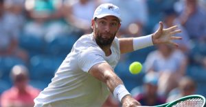 Tennis – Wimbledon (H) : Halys s&rsquo;offre le demi-finaliste de Roland-Garros, Bonzi abandonne
