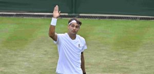 Wimbledon > Flavio Cobolli, tombeur d&rsquo;Alex De Minaur : « J’espère pouvoir rentrer tôt à la maison. Mais d’abord, il faut qu’on en trouve une. Parce qu’en fait, on n’a pas de maison »
