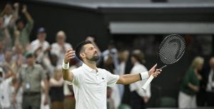 Wimbledon > Jérémy Chardy sur Novak Djokovic : « Très tôt, il a dit qu&rsquo;il voulait être numéro un mondial et tout le monde se moquait de lui, disait qu&rsquo;il était arrogant parce qu&rsquo;il y avait Federer et Nadal et lui voulait être le plus grand joueur de tous les temps. Au final, il l&rsquo;a fait »