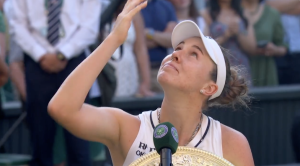 Wimbledon > L&rsquo;hommage poignant de Noskova à sa mère disparue : « Sans elle, je ne serais pas là… »