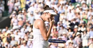 Wimbledon > Linda Noskova, avant sa première finale en Grand Chelem : « Il va falloir que je regarde des photos, une fois que le tournoi sera terminé, pour y croire, pour bien réaliser »