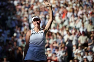 Wimbledon : Linda Noskova survit au comeback de Muchova et s&rsquo;offre son premier Grand Chelem