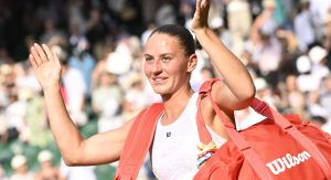 Wimbledon > Marta Kostyuk aux journalistes après avoir été battue en demi-finales : « Je me tiens face à vous et j&rsquo;ai l&rsquo;impression d&rsquo;avoir gagné »