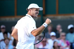 Wimbledon : Mené 4-1 dans les deux derniers sets, Arthur Fery signe une remontée épique et file en huitièmes
