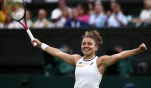 Wimbledon : « Ne pense pas qu&rsquo;il est là »… Perturbée par Roger Federer, Jasmine Paolini lâche une confidence hilarante
