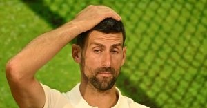 Vidéos > L&rsquo;entrée complément folle de Djokovic !