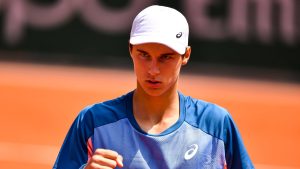 vainqueur de Roland-Garros juniors en 2022, Gabriel Debru renoue avec le circuit ATP (et avec la victoire)